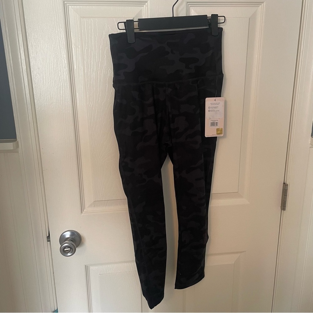 Danskin Women's Super Soft Legging Yoga Pants Black Camo Small Active Athleisure